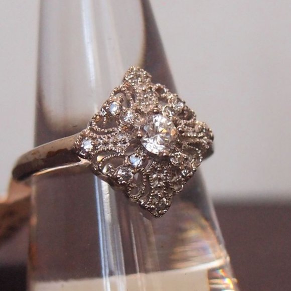 - Stunning Filigree Ring - Solid Sterling Silver and Clear CZ , Diamond ch… - Picture 8 of 9